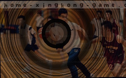 夕阳穿过窗格洒在木地板